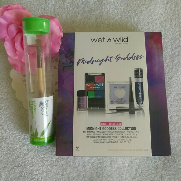 wet n wild Other - Wet 'n Wild Midnight Goddess Collection, Brush